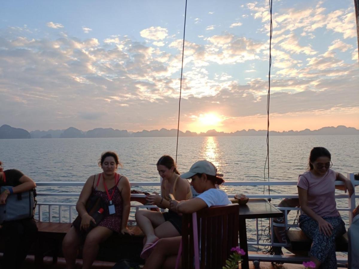 Kim'S Family Hotel Ha Long Exterior foto